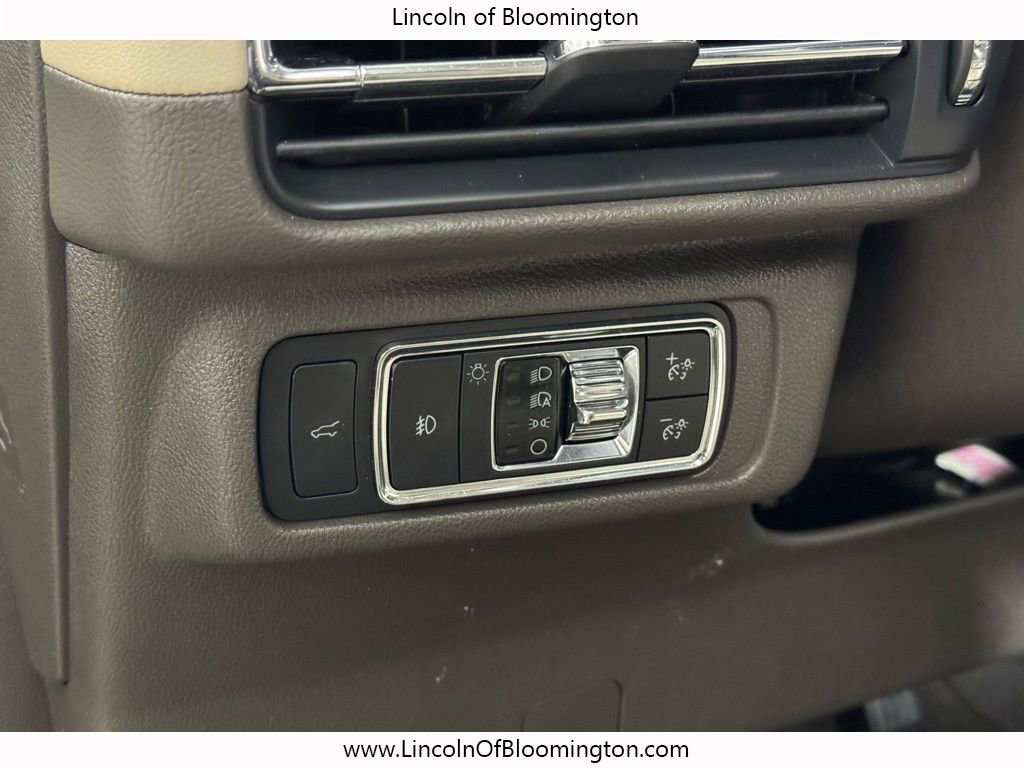 Certified 2022 Lincoln Corsair Reserve w/ Equipment Group 201A image 26