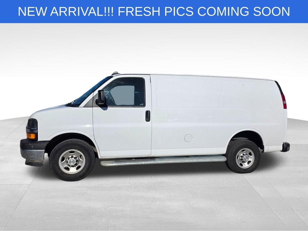 Used 2024 Chevrolet Express 2500 w/ Driver Convenience Package image 3