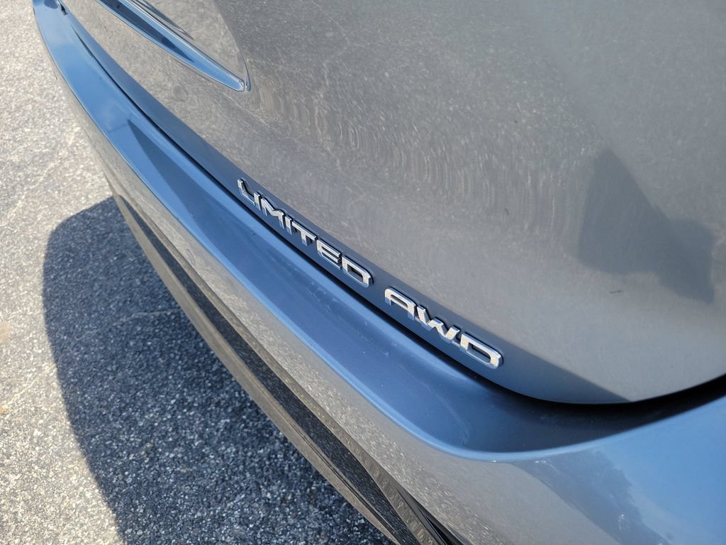 Used 2021 Toyota Highlander Limited AWD/4WD image 9