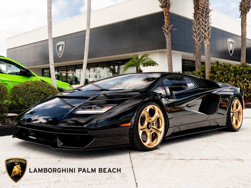 Used 2022 Lamborghini Aventador Countach