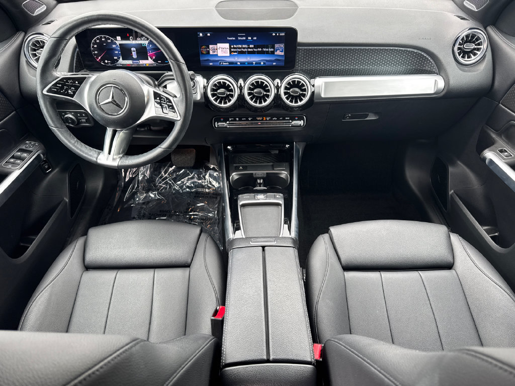 Used 2024 Mercedes-Benz GLB 250 image 23
