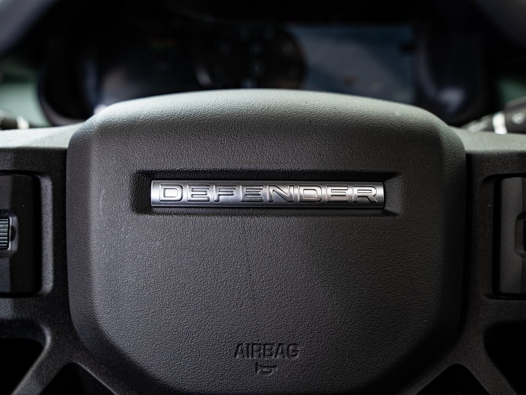 Used 2023 Land Rover Defender 110 75th Limited Edition image 32