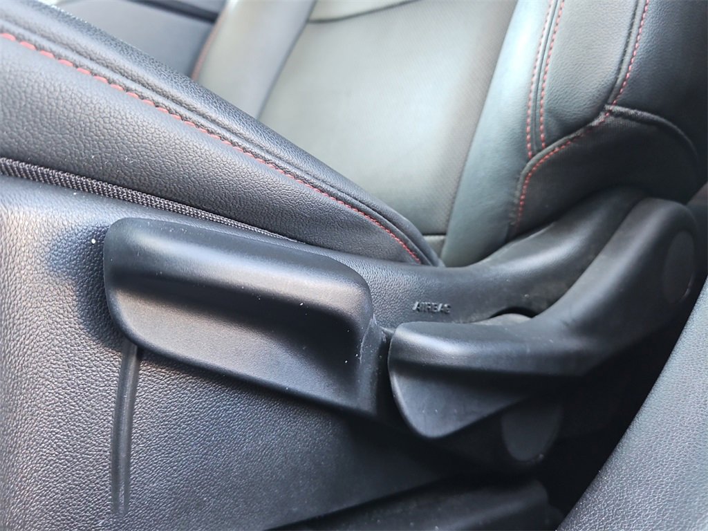 Used 2024 Chevrolet Trax RS w/ Sunroof Package image 33