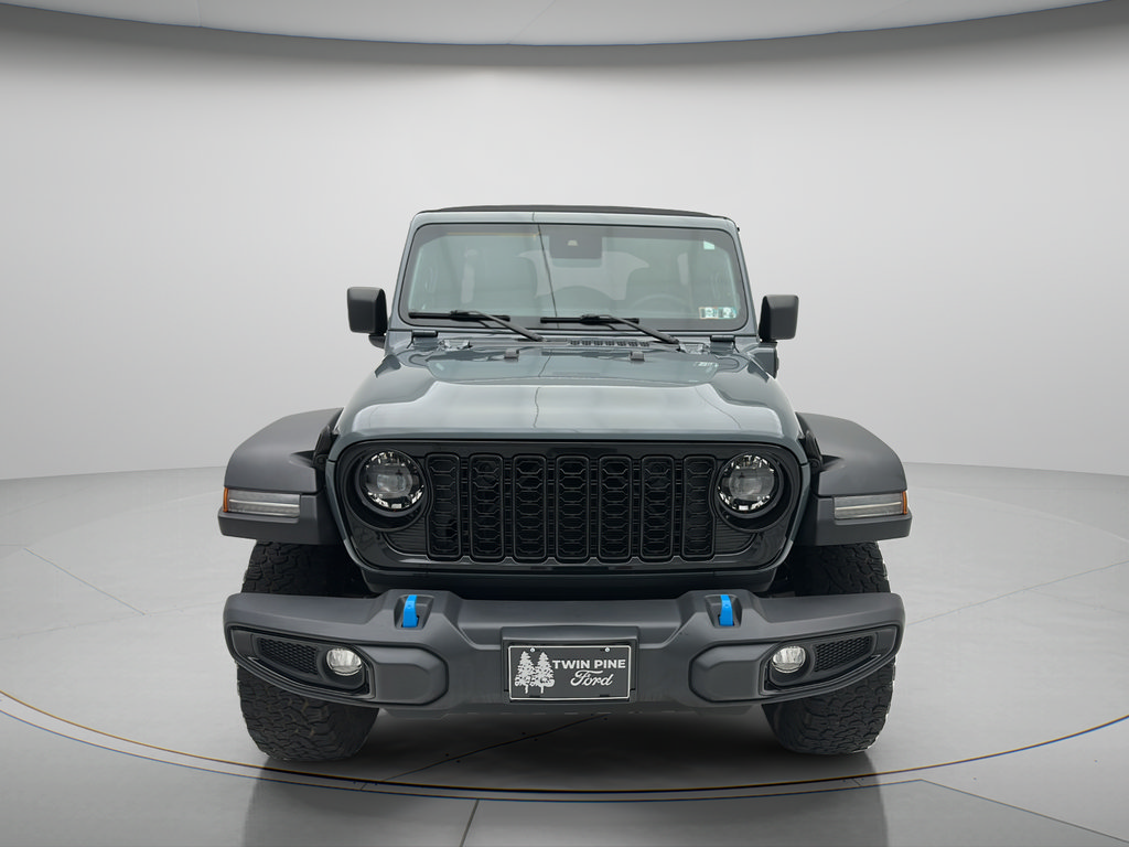 Used 2024 Jeep Wrangler Unlimited AWD/4WD image 2