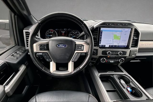 Used 2022 Ford F350 Platinum AWD/4WD image 3