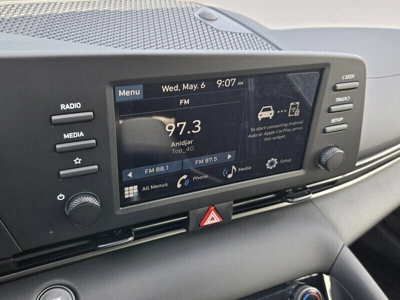 New 2026 Hyundai Elantra SEL Sport Premium FWD image 9