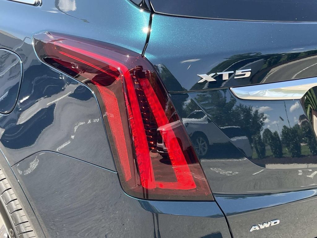 New 2026 Cadillac XT5 Premium Luxury w/ Driver Assist Package AWD/4WD image 9