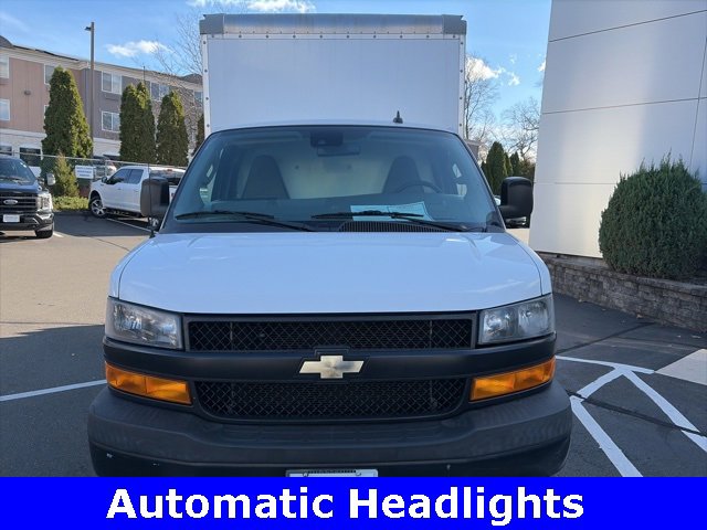 Used 2020 Chevrolet Express 3500 image 2