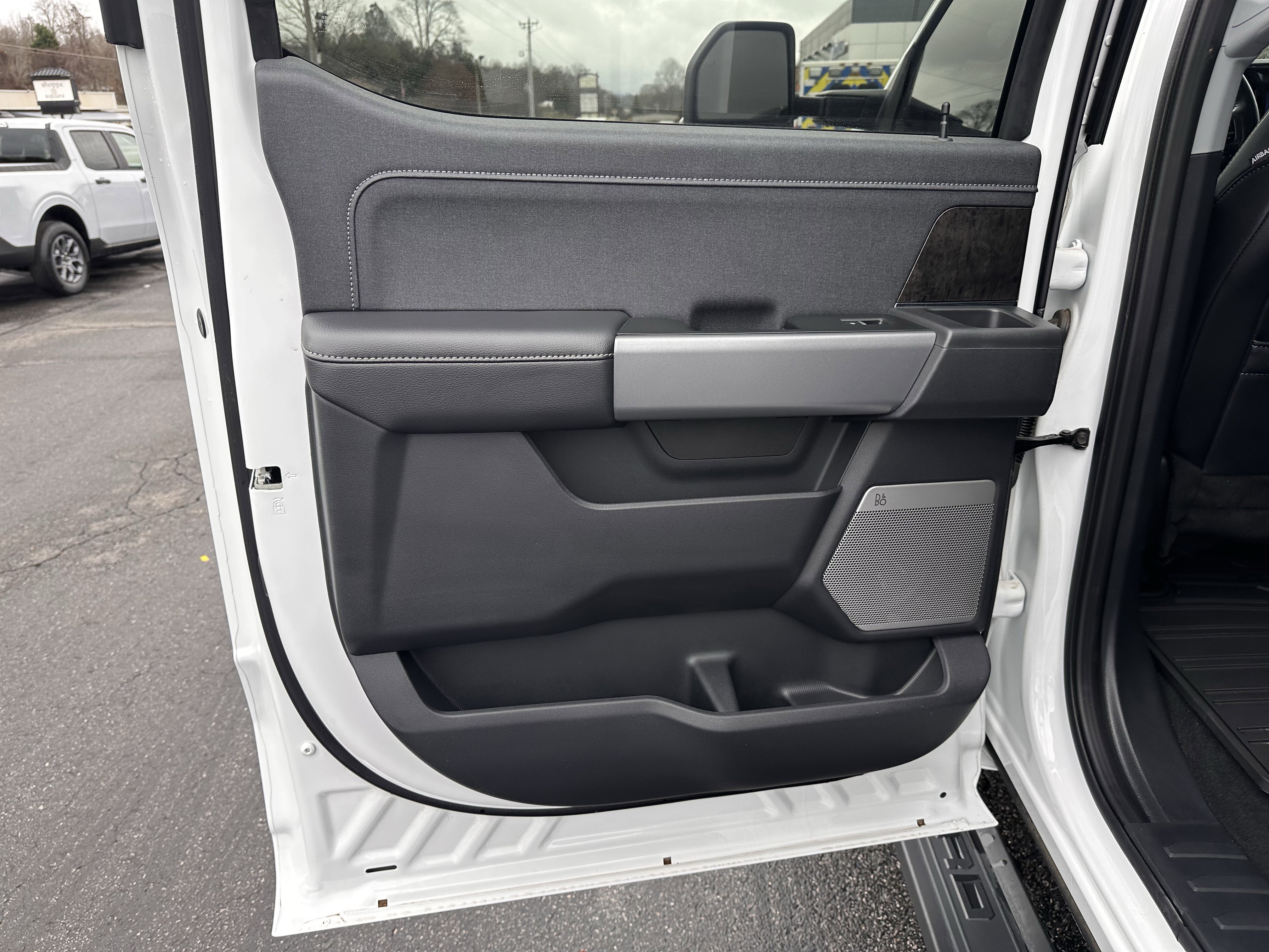 Used 2024 Ford F250 Lariat w/ Lariat Ultimate Package image 12