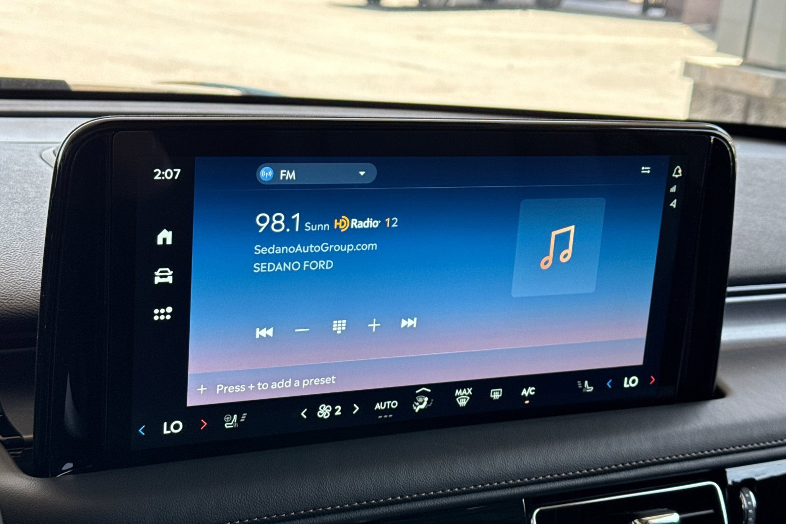 New 2025 Lincoln Aviator 2WD w/ Equipment Group 101A image 18