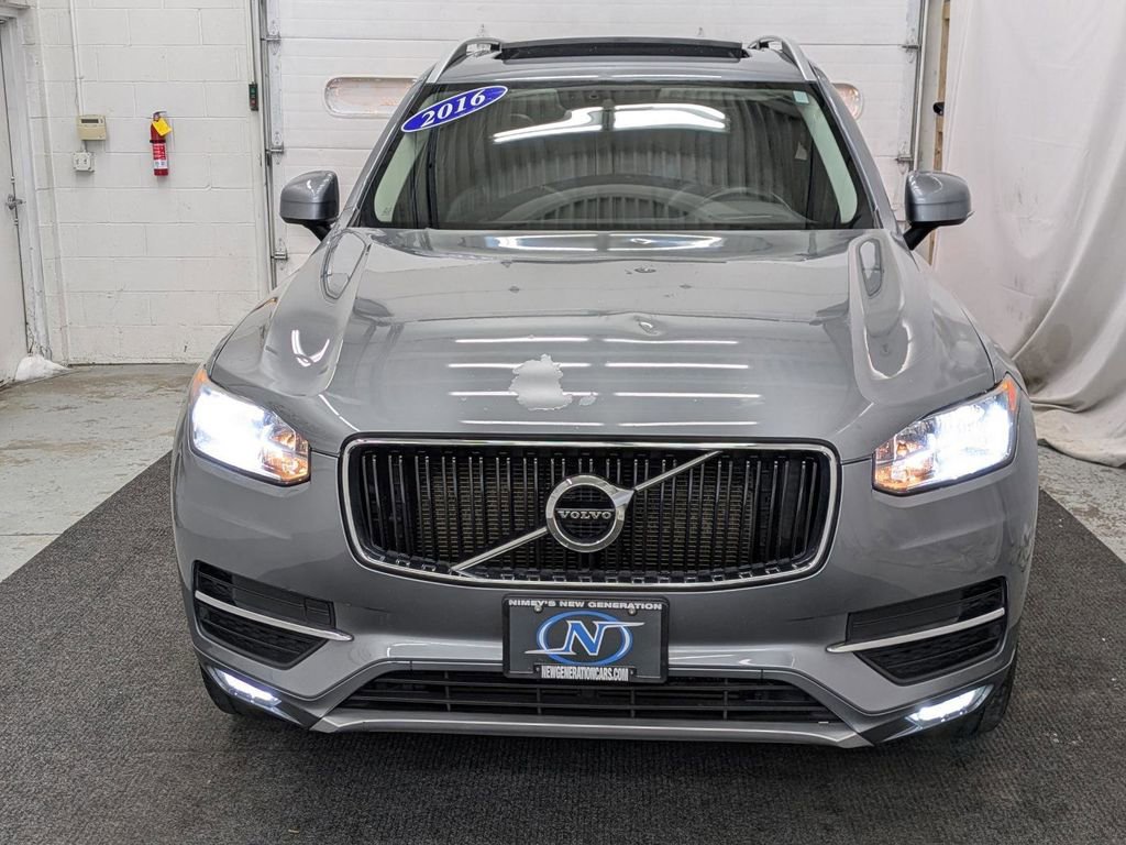 Used 2016 Volvo XC90 T5 Momentum image 12