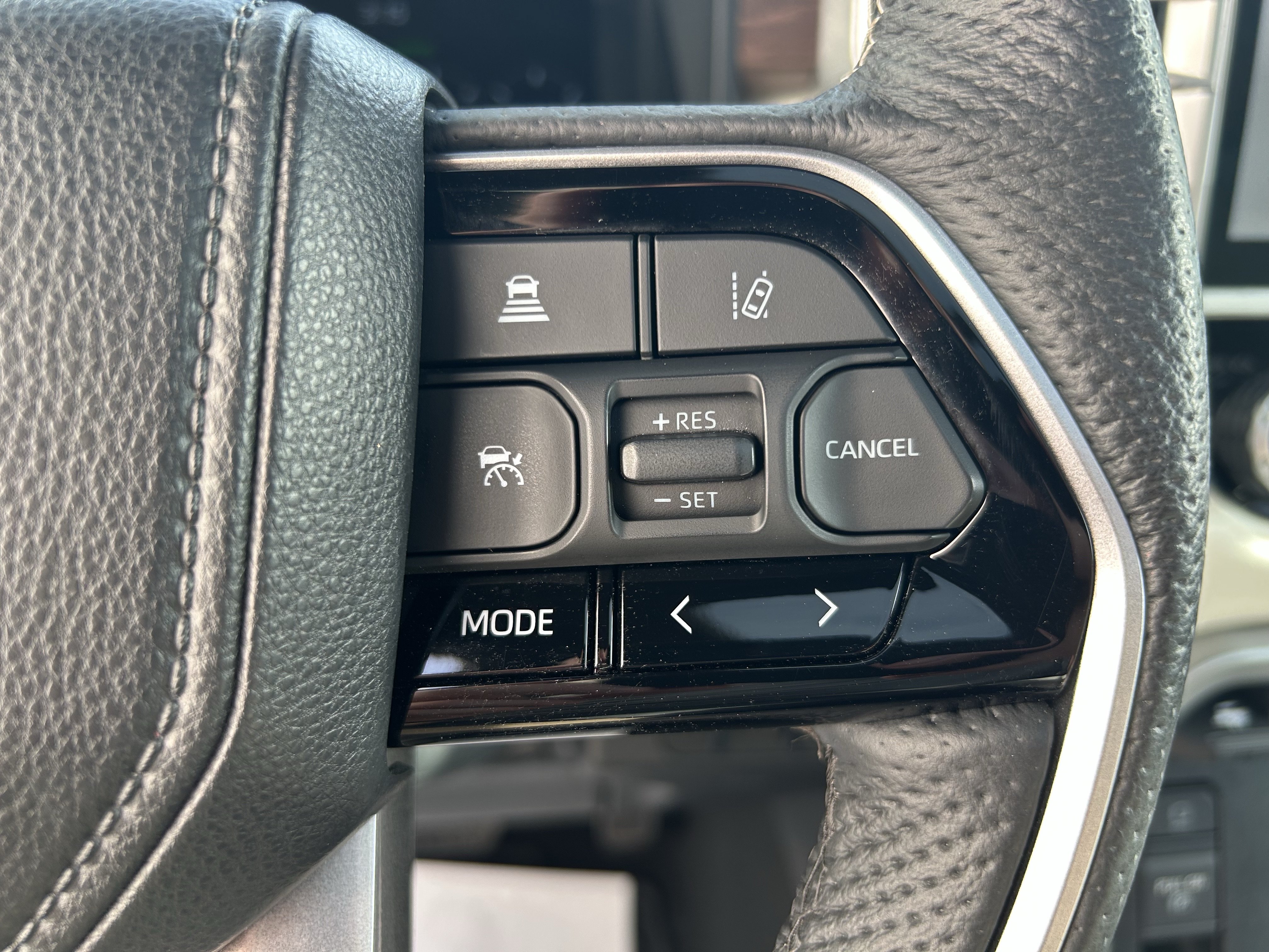 Certified 2023 Toyota Sequoia Capstone AWD/4WD image 29