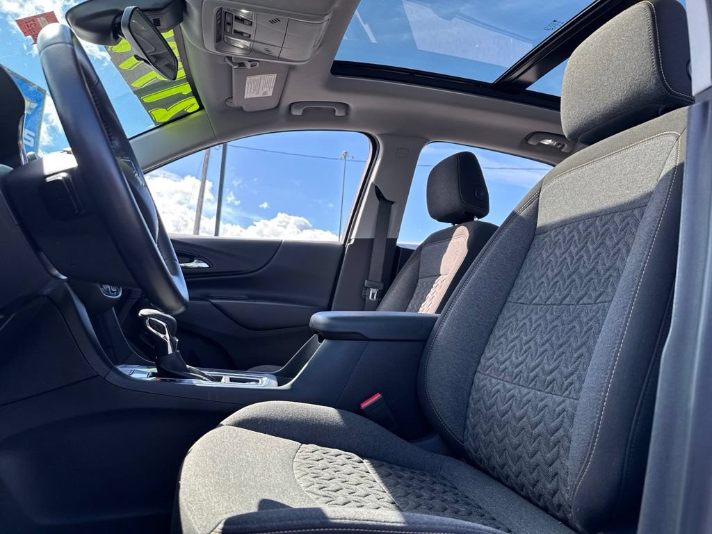 Used 2022 Chevrolet Equinox LT AWD/4WD image 16