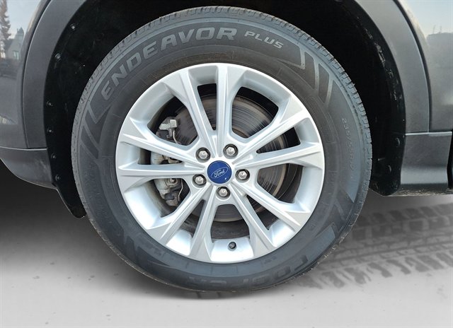 Used 2018 Ford Escape SE image 18