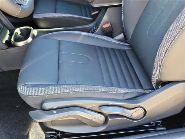 Used 2026 MINI Cooper 2-Door Hardtop FWD image 4