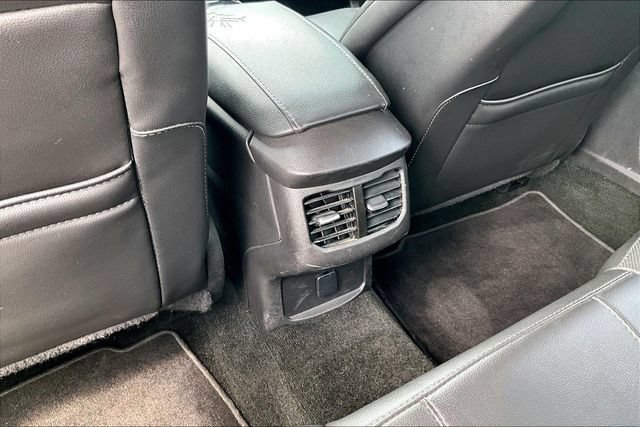 Used 2015 Ford Fusion Titanium FWD image 10