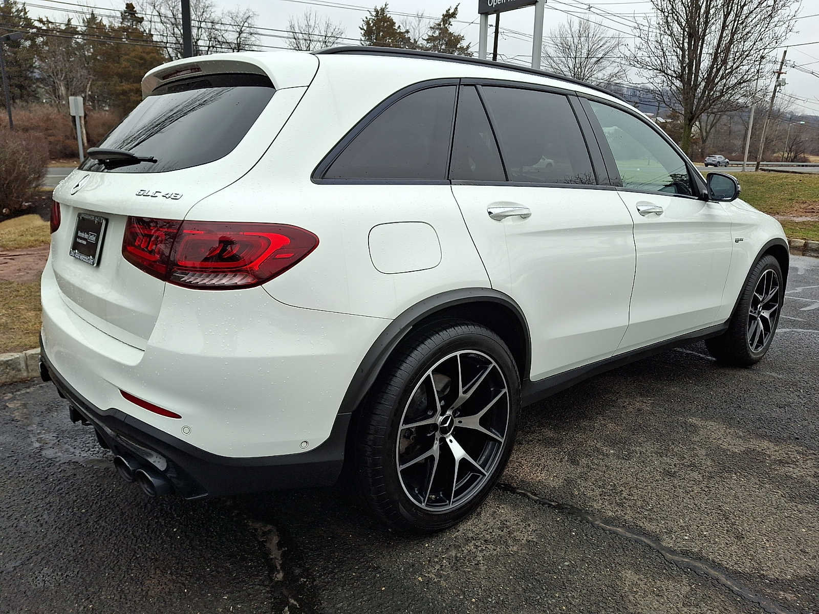 Certified 2021 Mercedes-Benz GLC 43 AMG 4MATIC image 6