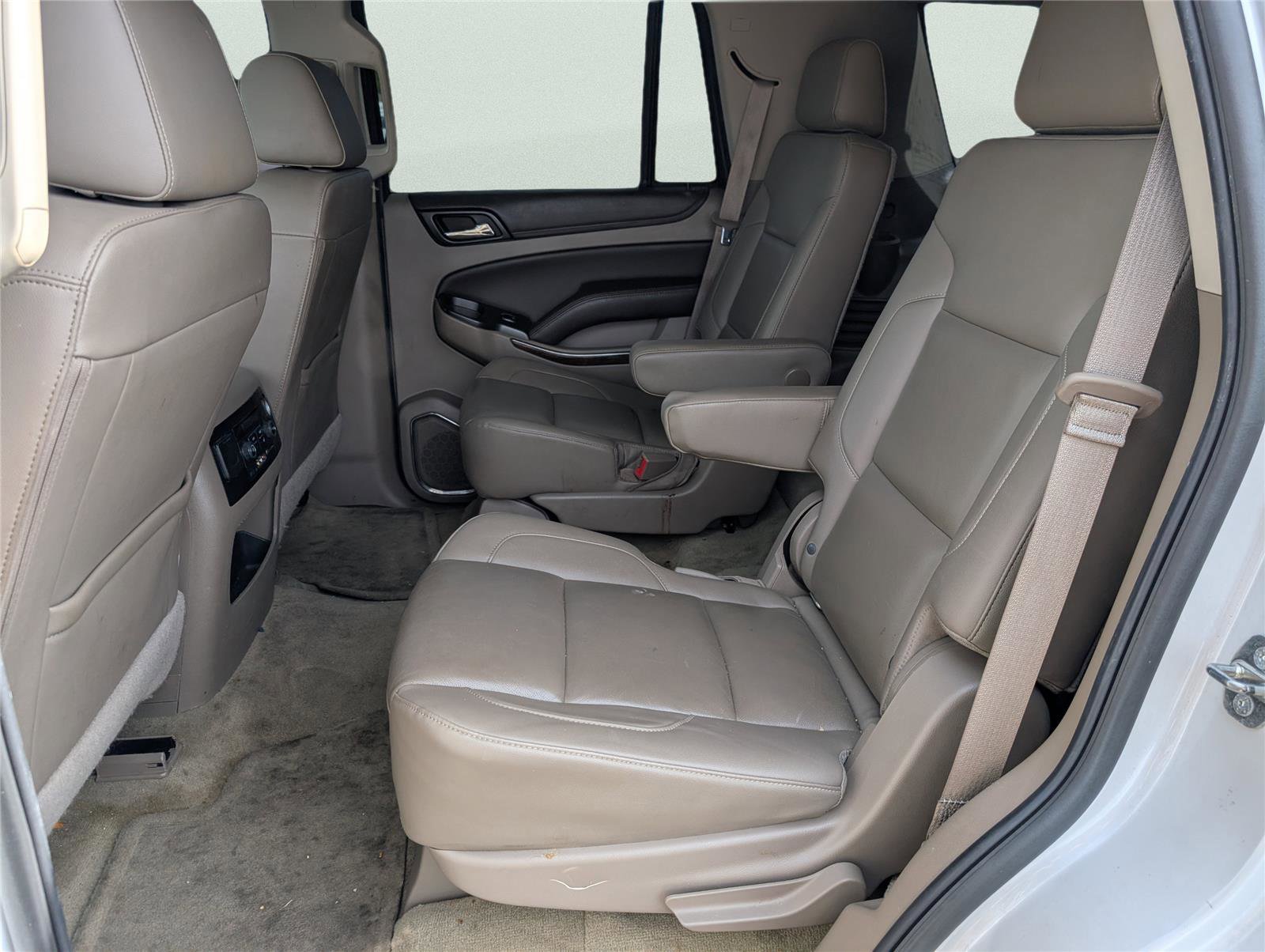 Used 2016 Chevrolet Tahoe LT image 31