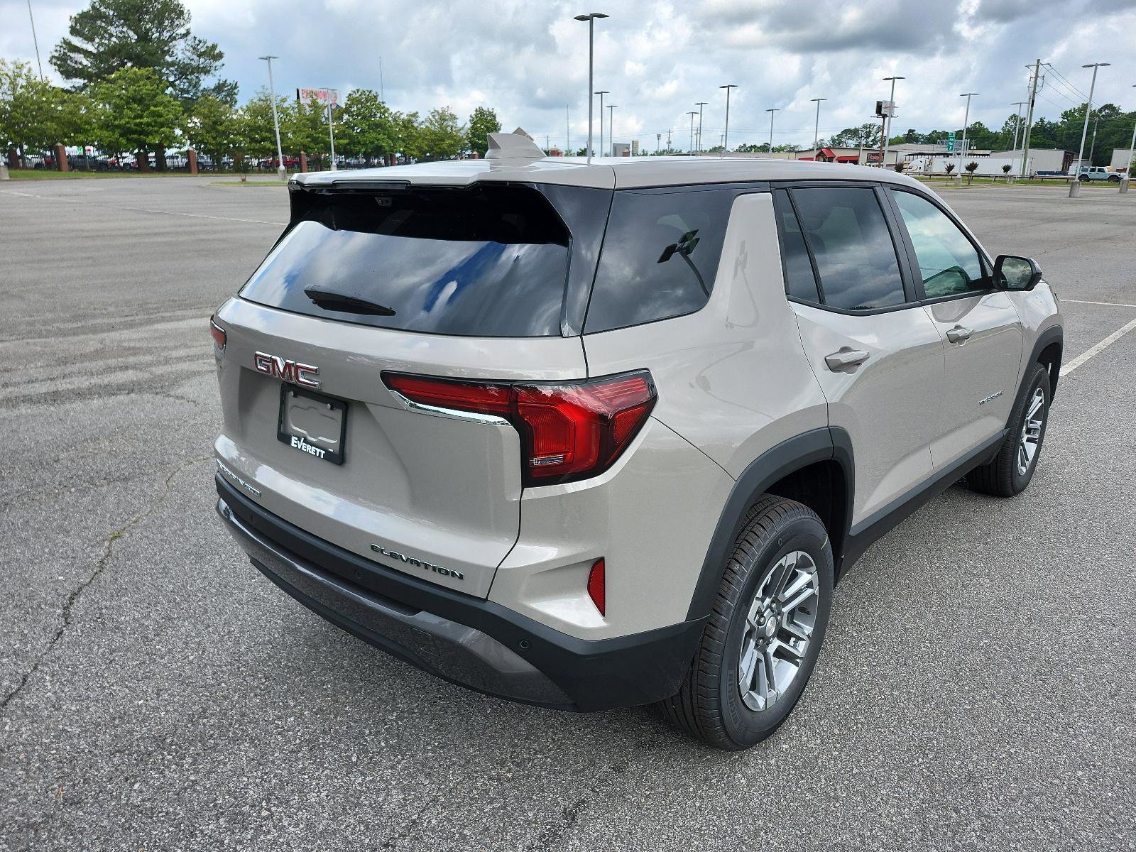 New 2026 GMC Terrain Elevation w/ Technology Package II image 3