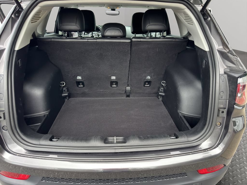 Used 2019 Jeep Compass Latitude AWD/4WD image 9