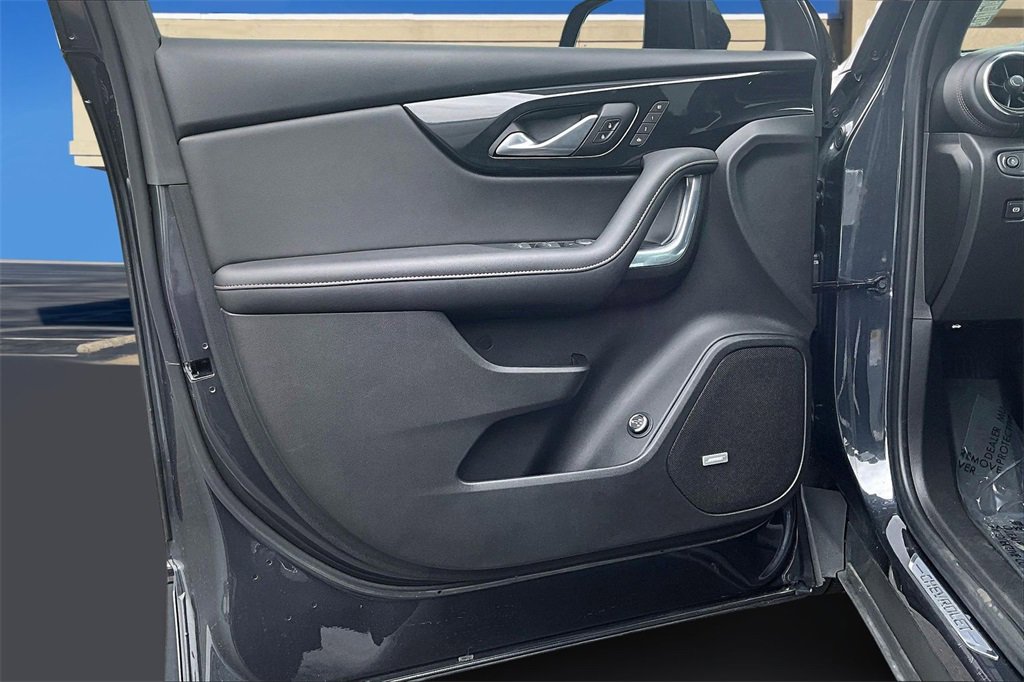 Used 2022 Chevrolet Blazer Premier w/ Enhanced Convenience Package image 19