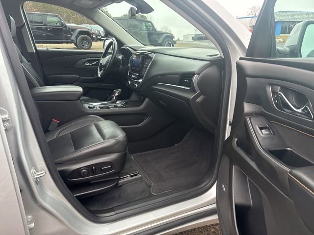 Used 2021 Chevrolet Traverse Premier image 29