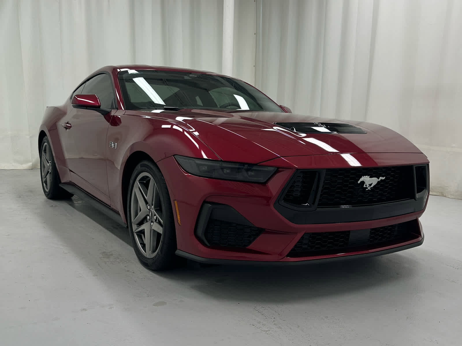 Used 2025 Ford Mustang GT Premium image 2