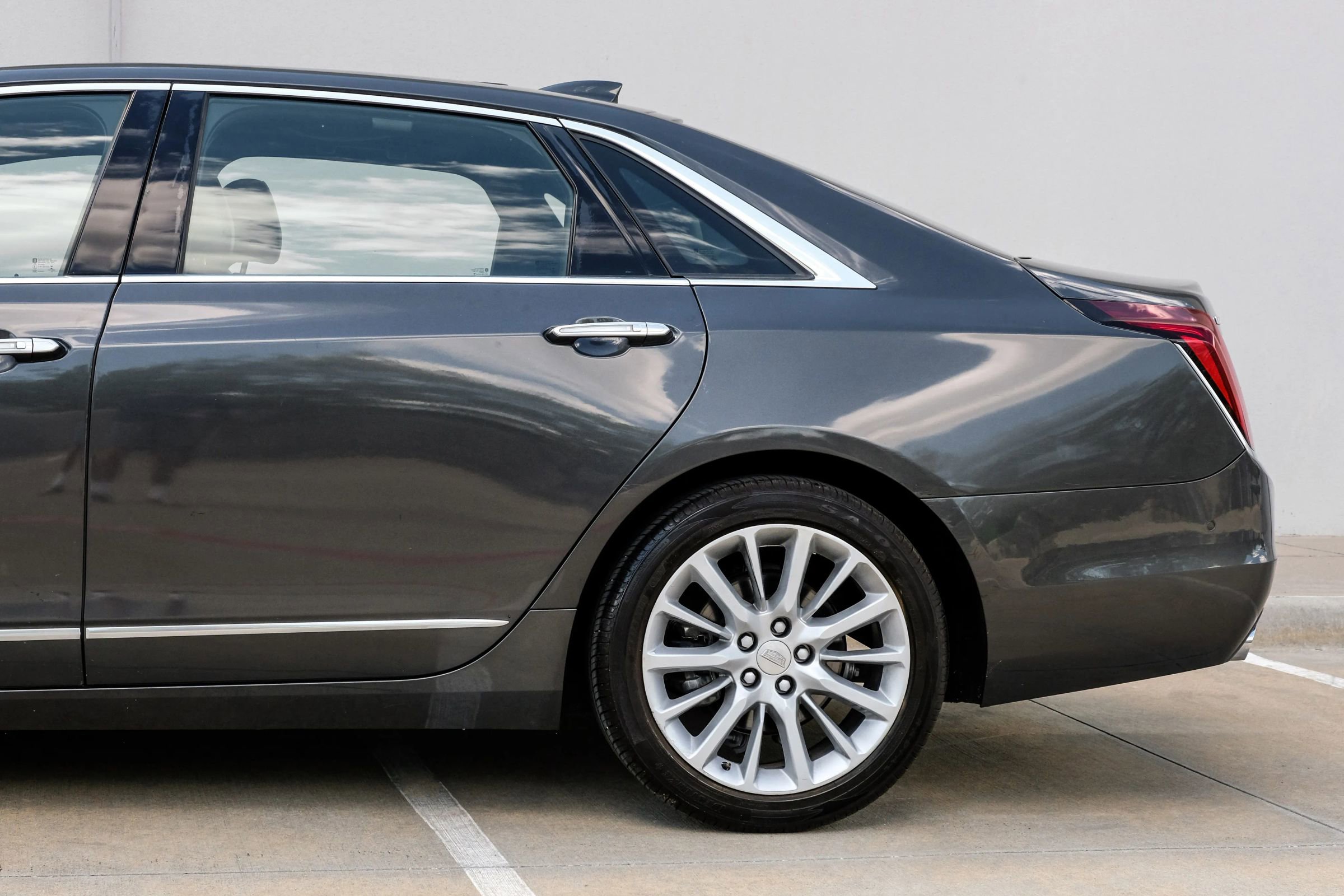 Used 2017 Cadillac CT6 Luxury image 11