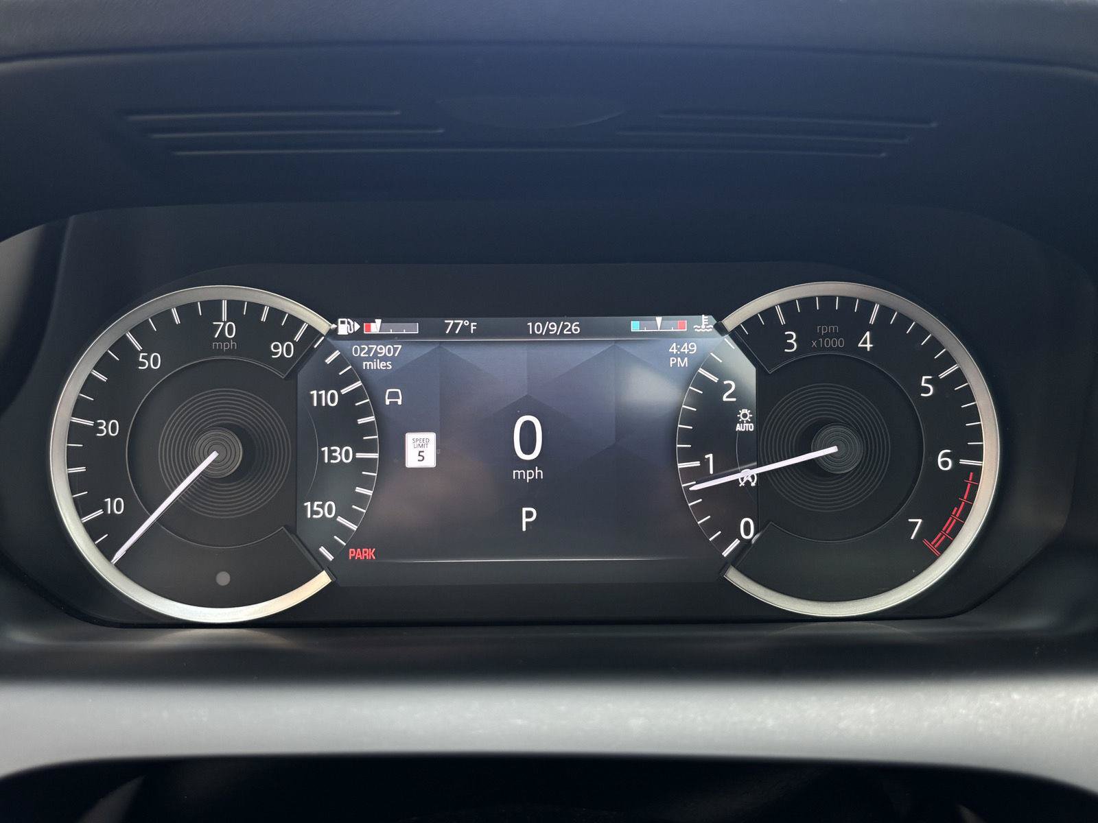 Used 2023 Land Rover Discovery Sport SE AWD/4WD image 18