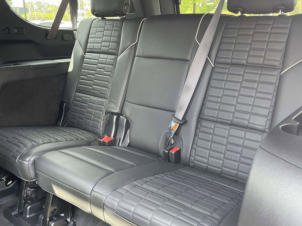 Used 2024 Cadillac Escalade ESV Sport Platinum w/ LPO, ONYX Package image 12