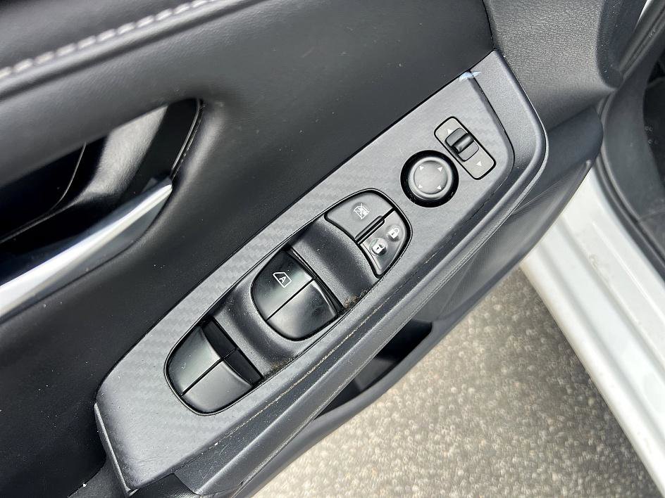 Certified 2024 Nissan Sentra SV image 20