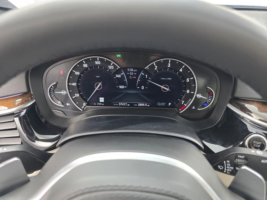 Used 2019 BMW 540i w/ Convenience Package RWD image 21