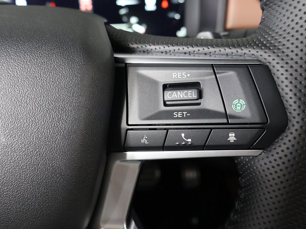 New 2025 Mitsubishi Outlander SEL image 48