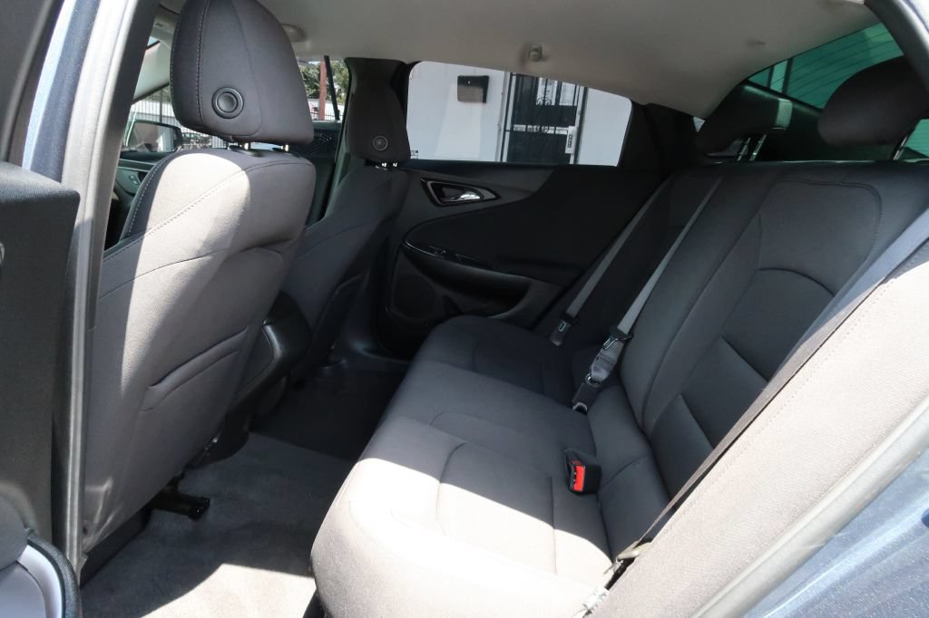 Used 2021 Chevrolet Malibu RS FWD image 8