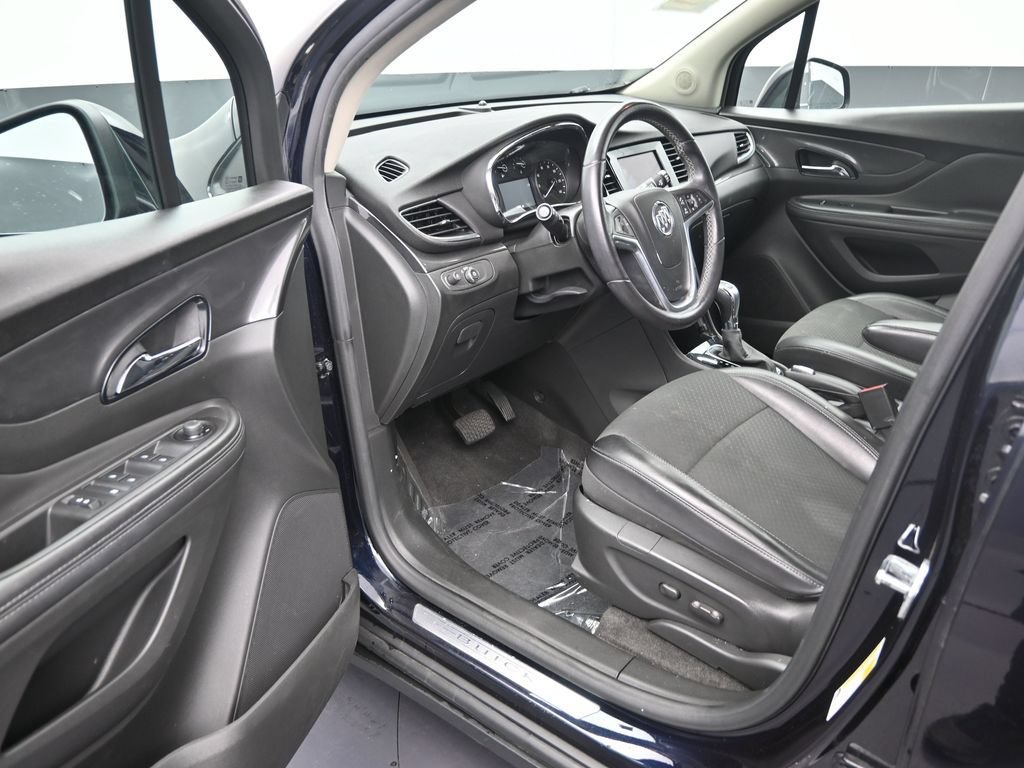 Used 2022 Buick Encore Preferred w/ Safety Package AWD/4WD image 10