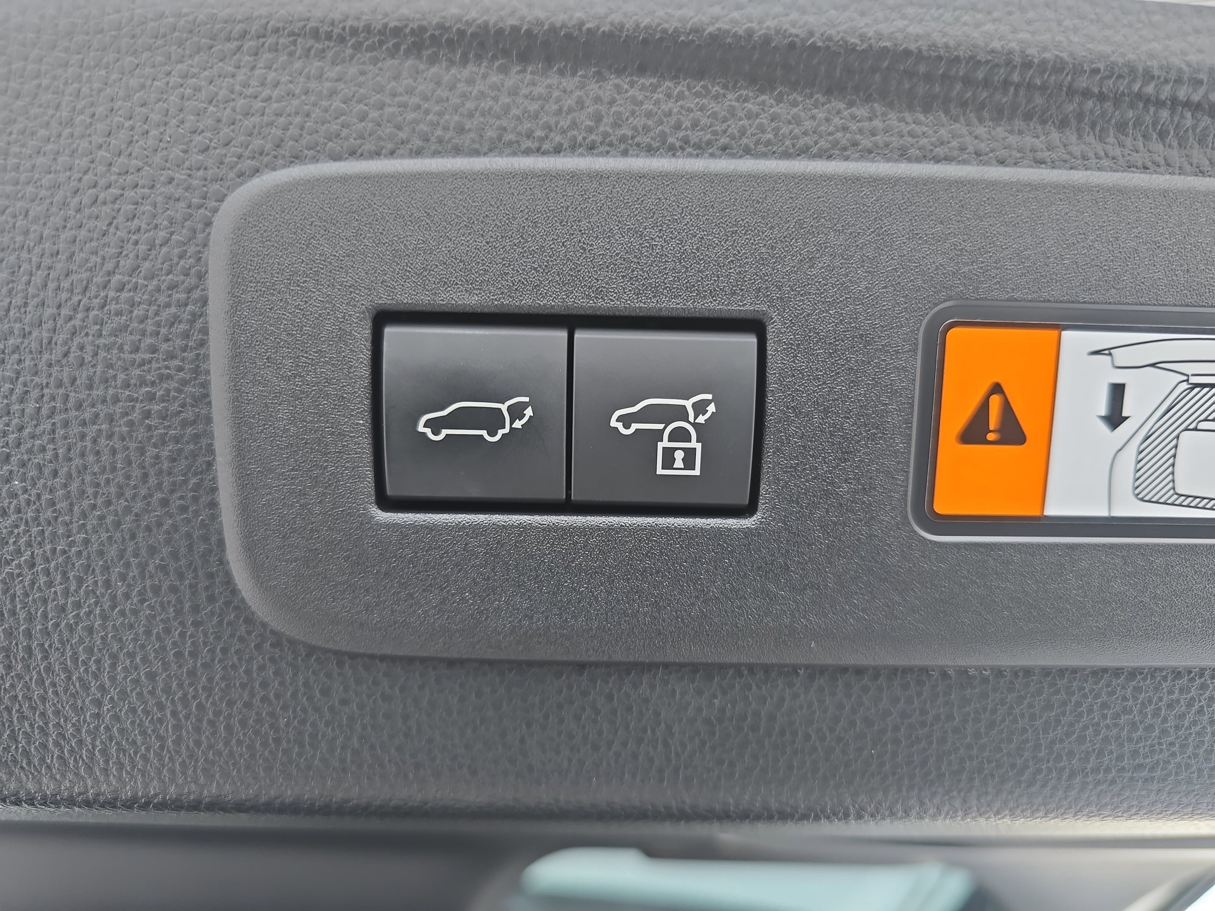 Used 2025 Lexus GX 550 image 13