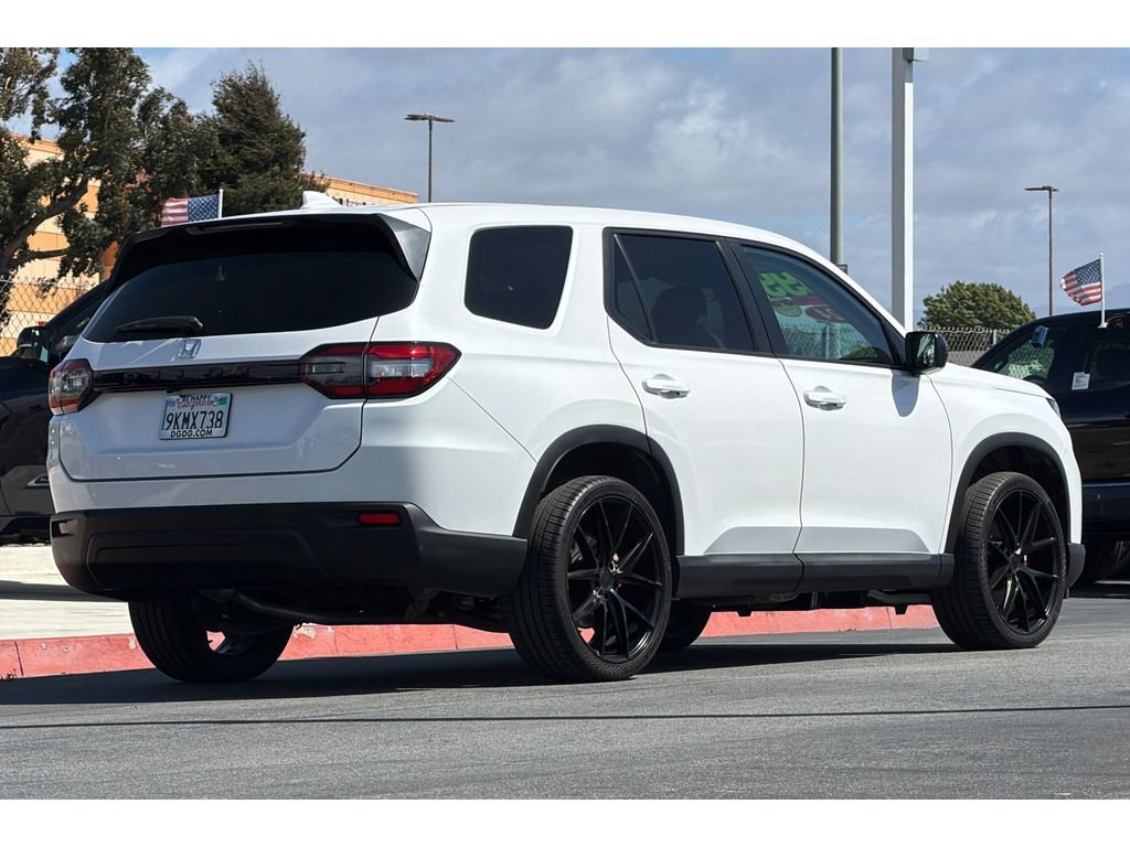 Used 2024 Honda Pilot LX image 4