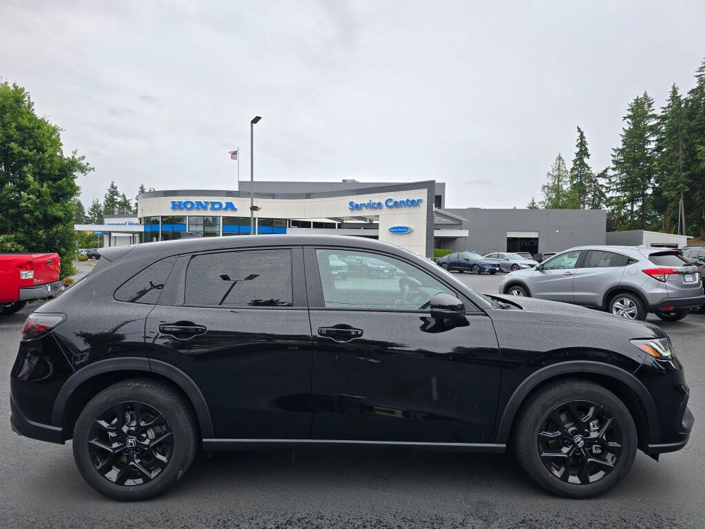 Used 2024 Honda HR-V Sport image 10