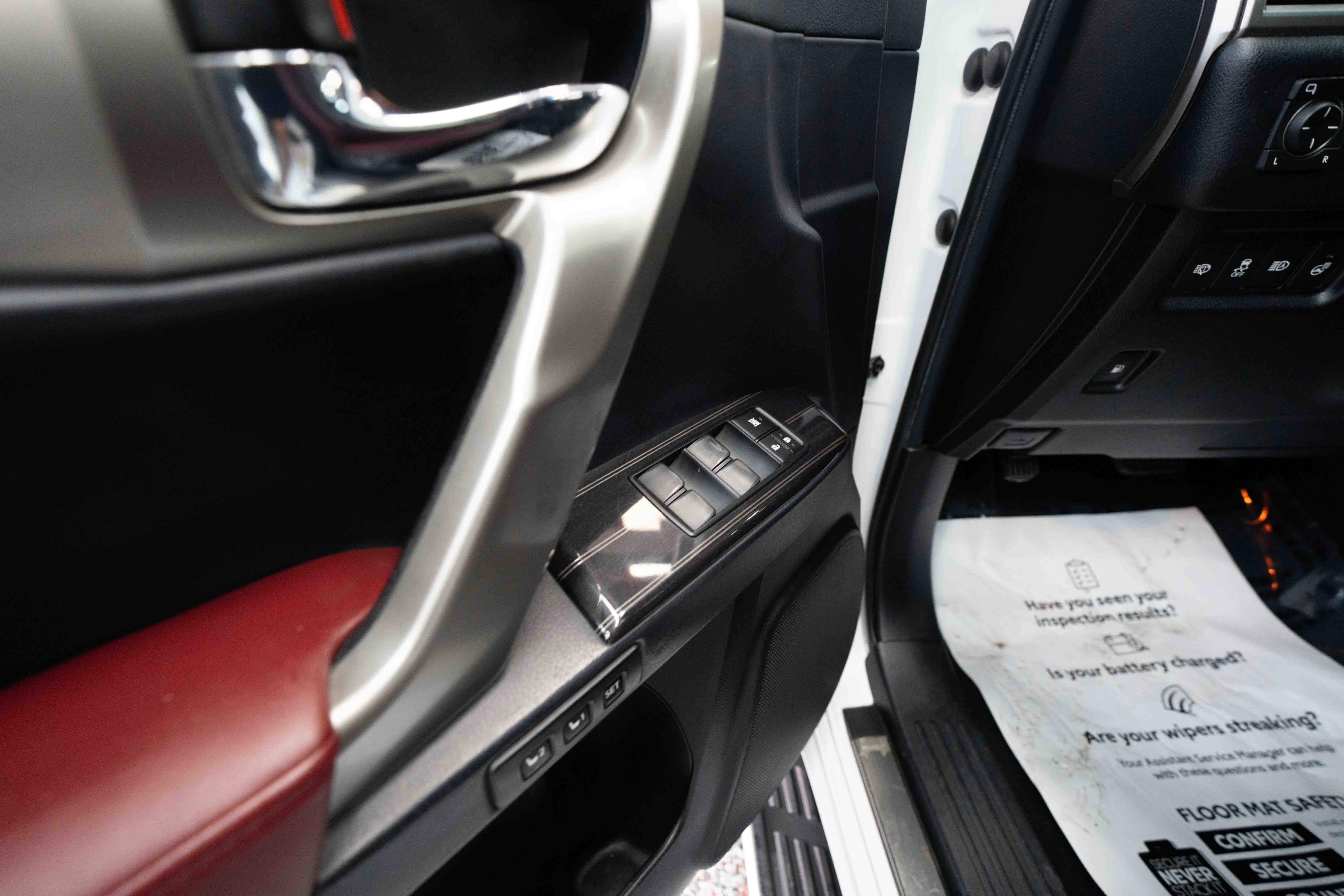 Used 2021 Lexus GX 460 Premium w/ Premium Package image 7