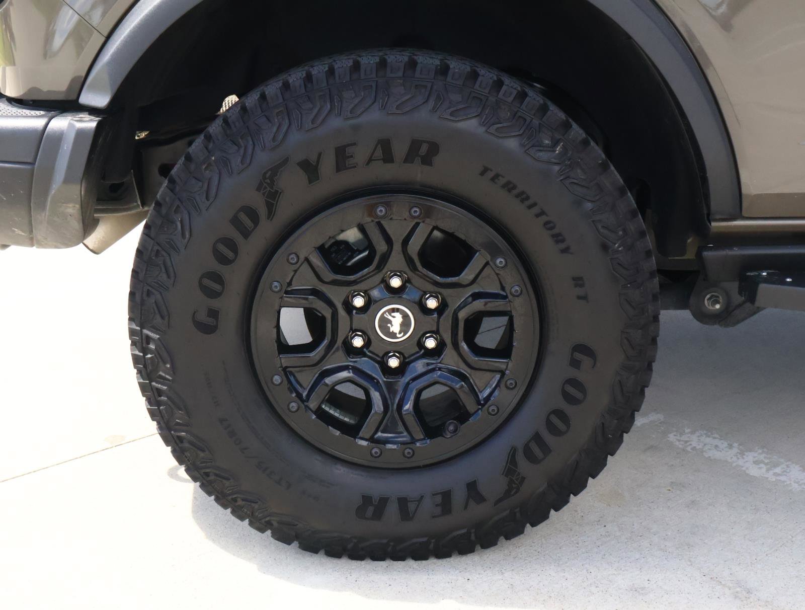 Used 2025 Ford Bronco Badlands AWD/4WD image 8