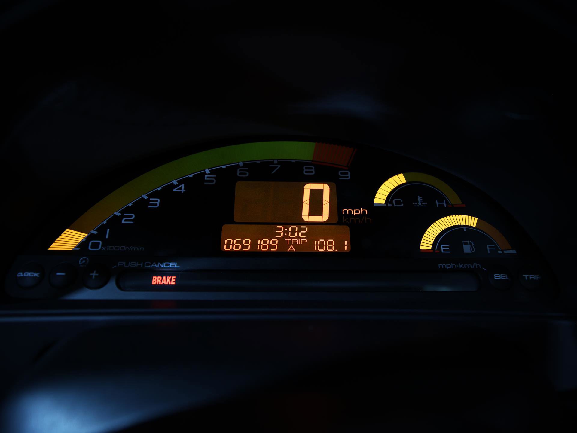 Used 2004 Honda S2000 image 18