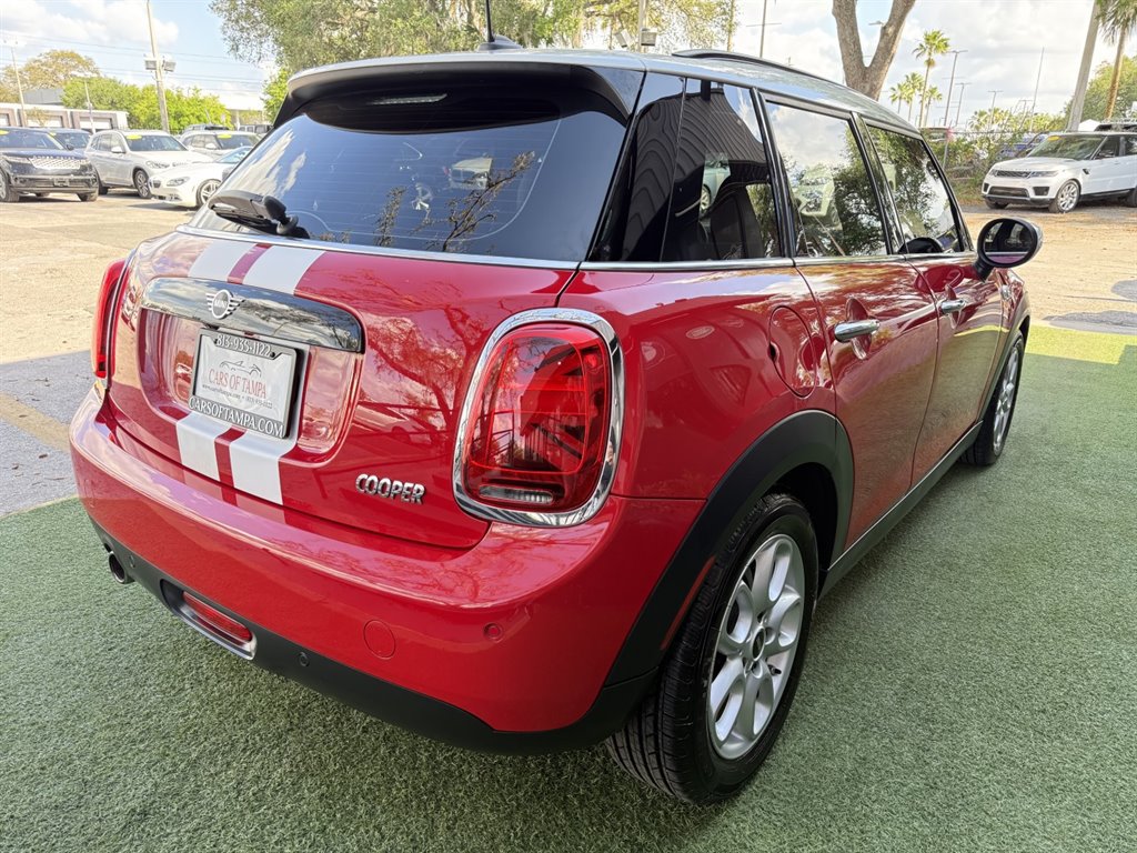 Used 2020 MINI Cooper 4-Door Hardtop w/ Premium Package FWD image 6
