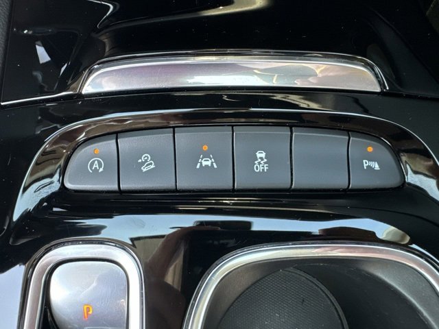 Certified 2023 Buick Envision Essence w/ Sport Touring Package image 19