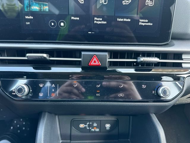 New 2026 Kia Sportage LX w/ LX Convenience Package FWD image 39