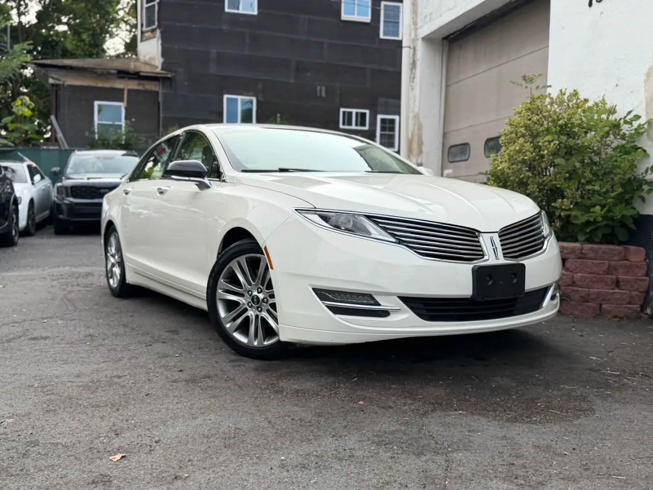 Used 2013 Lincoln MKZ FWD image 15