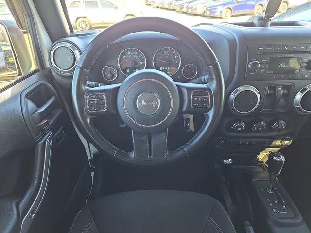 Used 2018 Jeep Wrangler Rubicon w/ Power Convenience Group image 19