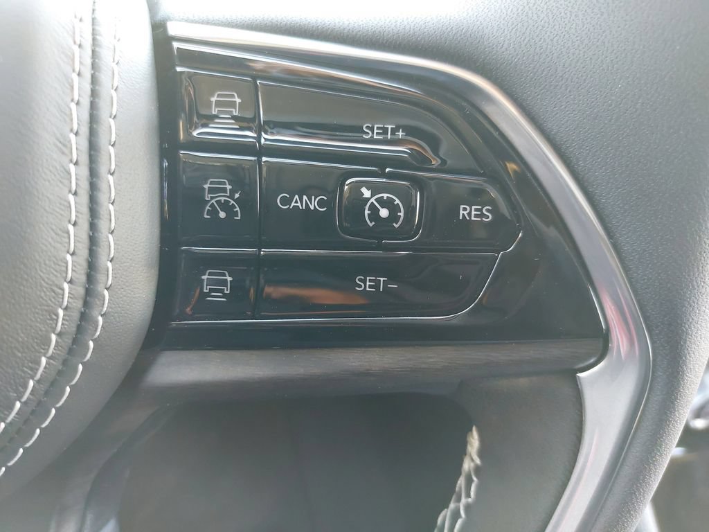 New 2024 Jeep Grand Cherokee Overland w/ Luxury Tech Group IV AWD/4WD image 21