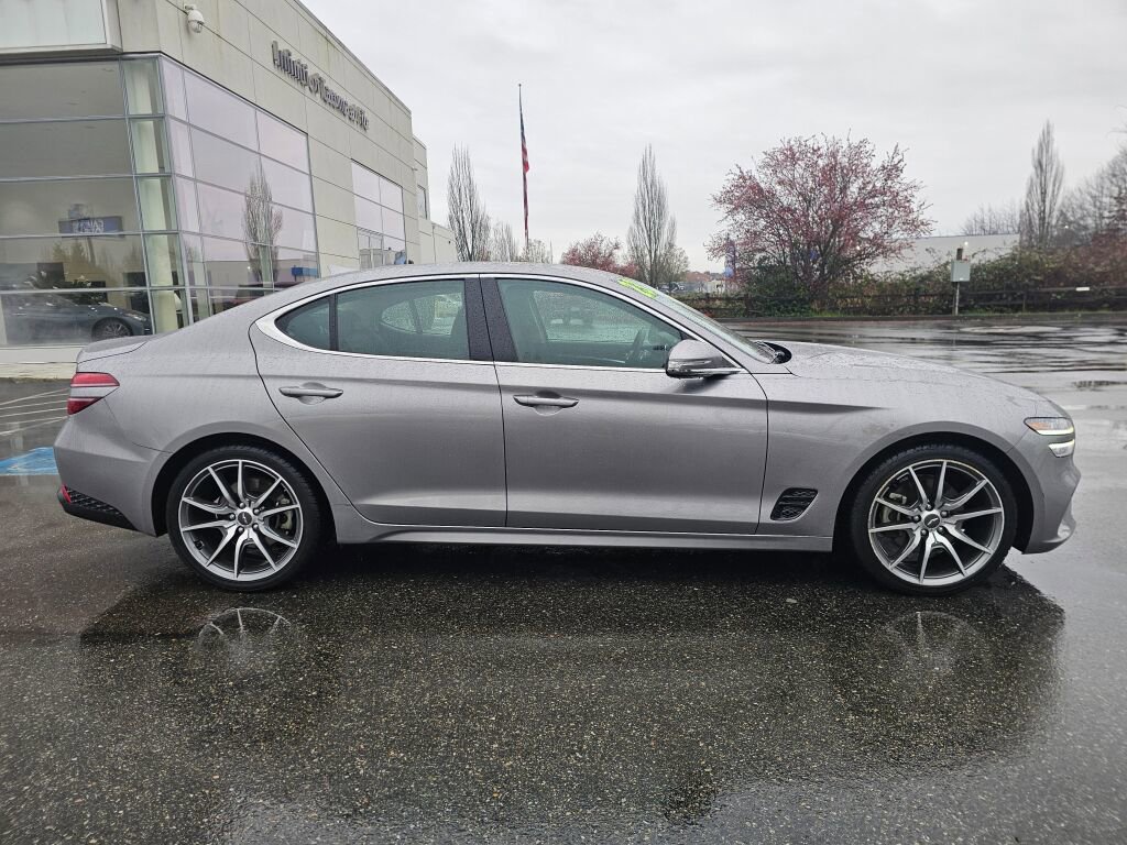 Used 2023 Genesis G70 2.0T image 8
