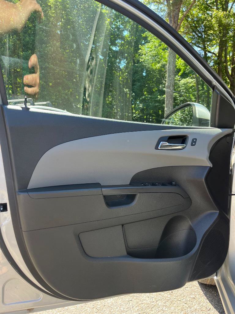 Used 2014 Chevrolet Sonic LT w/ Fun and Sun Package FWD image 16