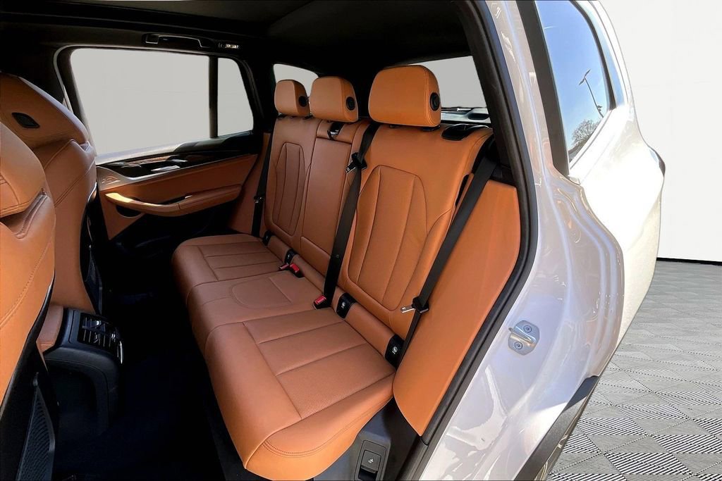 Used 2023 BMW X3 sDrive30i w/ Premium Package image 16